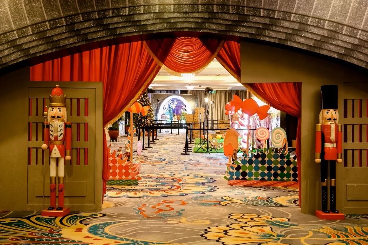 英孚英語(yǔ)查理與巧克力工廠(chǎng)圣誕夜活動(dòng)精彩內(nèi)容回顧